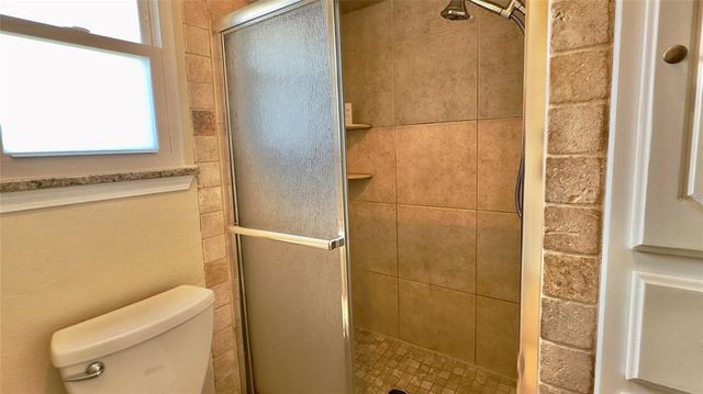 1821 Edinburg Drive, Yukon, OK 73099