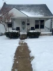 19510 Dresden Street, Detroit, MI 48205