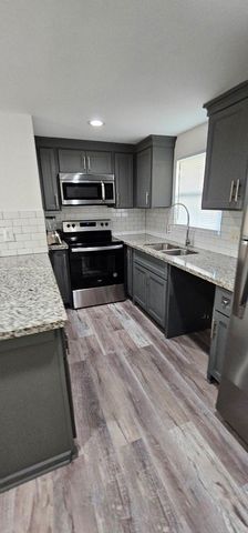 5001 Pease Street, Houston, TX 77023