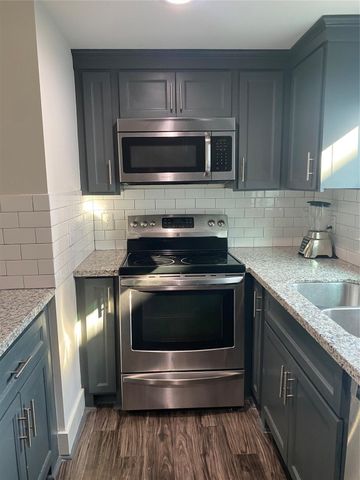 5001 Pease Street, Houston, TX 77023