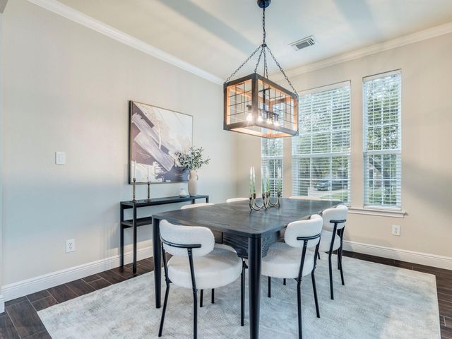 1301 Horseback HOLW, Austin, TX 78732