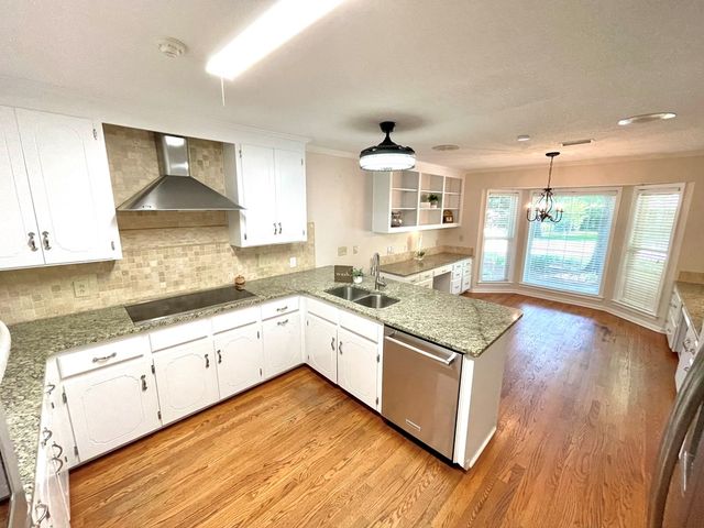 1603 Montcliff Drive, Dothan, AL 36303