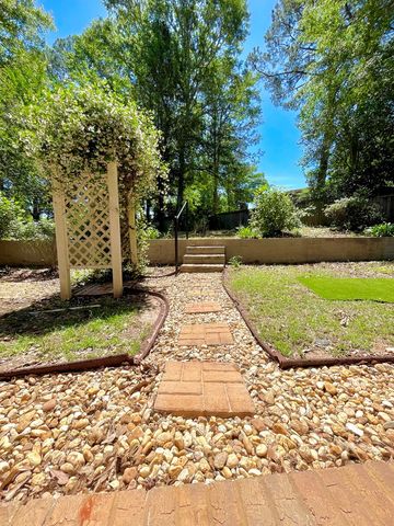 1603 Montcliff Drive, Dothan, AL 36303