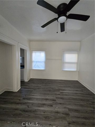 551 W 10th Street 3, Long Beach, CA 90813