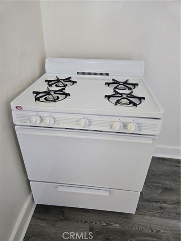 551 W 10th Street 3, Long Beach, CA 90813