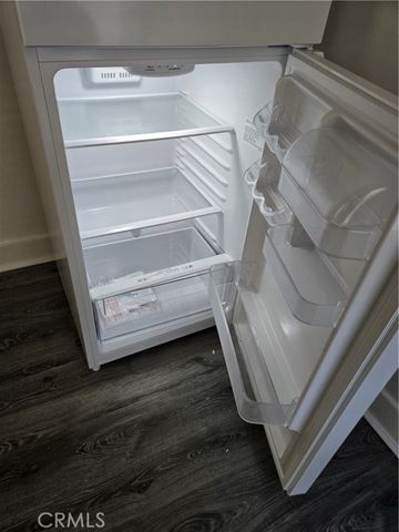 551 W 10th Street 3, Long Beach, CA 90813