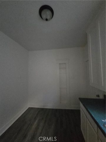 551 W 10th Street 3, Long Beach, CA 90813