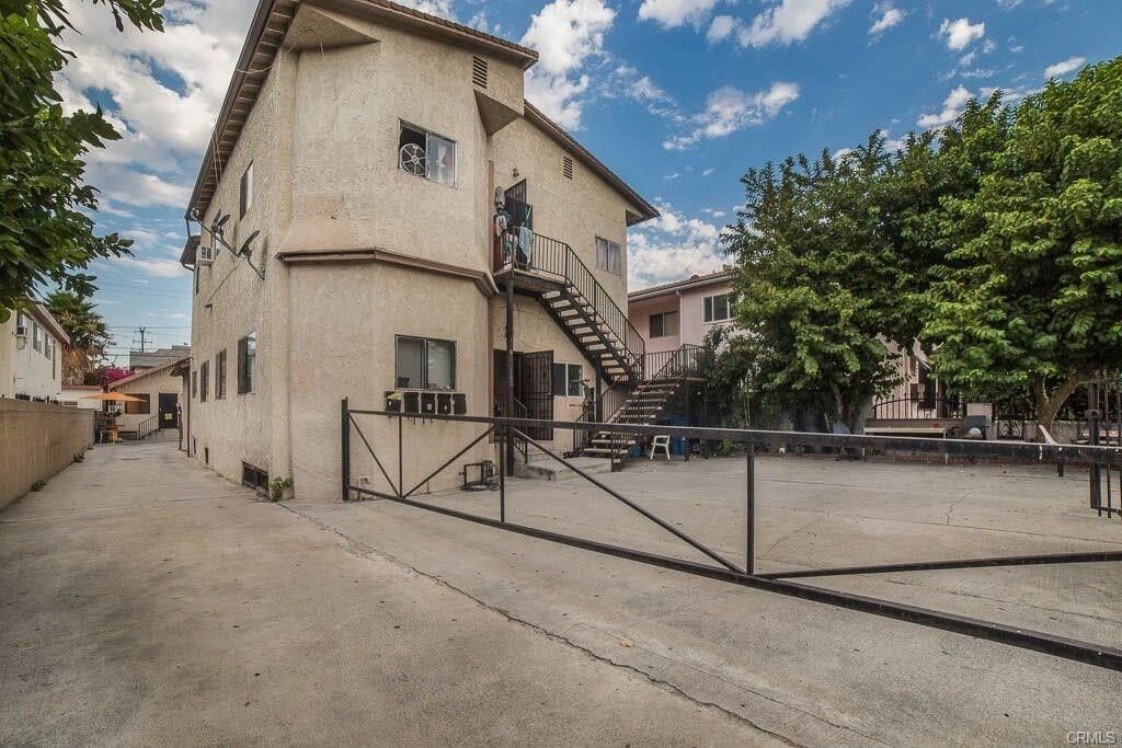 2501 Workman St., Los Angeles, CA 90031