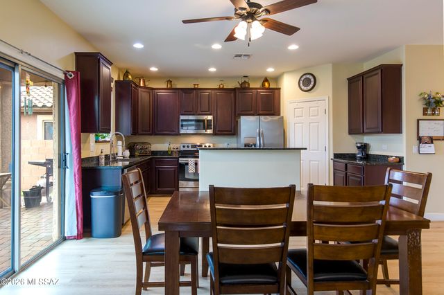 841 E Cottonwood Canyon Place, Sahuarita, AZ 85629