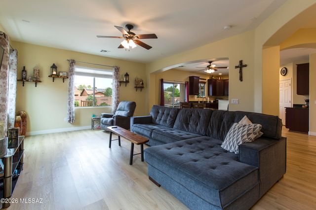 841 E Cottonwood Canyon Place, Sahuarita, AZ 85629