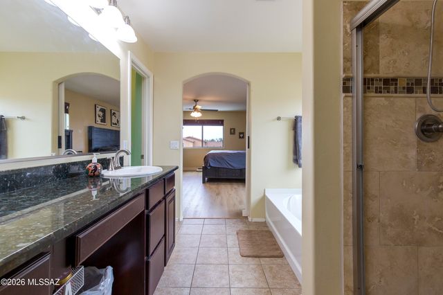 841 E Cottonwood Canyon Place, Sahuarita, AZ 85629