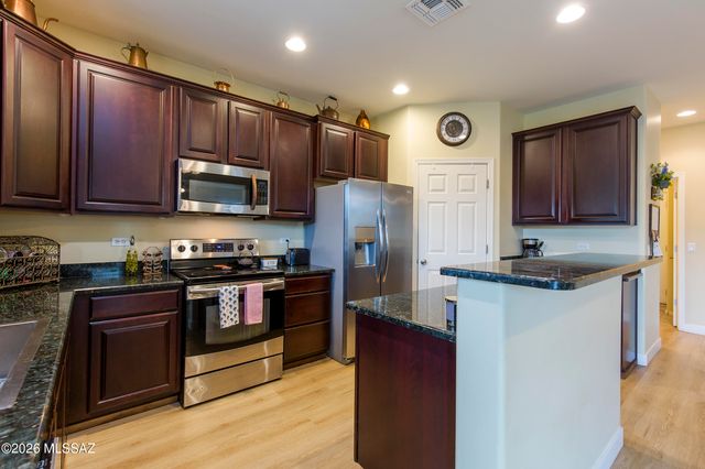 841 E Cottonwood Canyon Place, Sahuarita, AZ 85629
