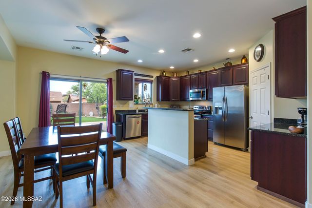 841 E Cottonwood Canyon Place, Sahuarita, AZ 85629