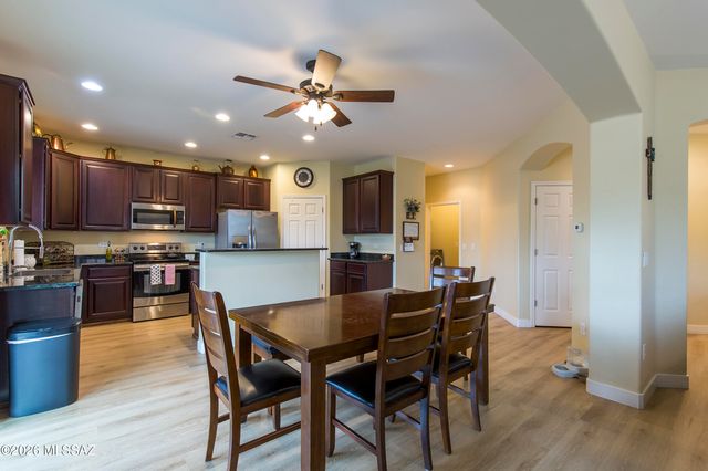 841 E Cottonwood Canyon Place, Sahuarita, AZ 85629