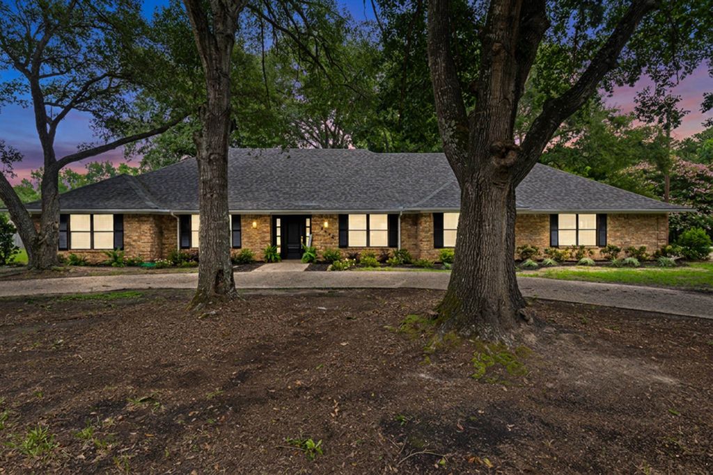 8620 Auburn Dr., Tyler, TX 75703