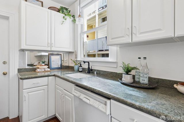 2051 Scott Street 303, San Francisco, CA 94115