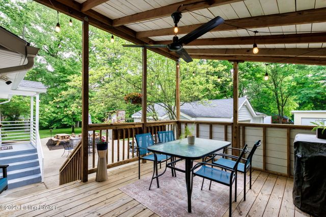 11805 Cedardale Rd, Anchorage, KY 40223