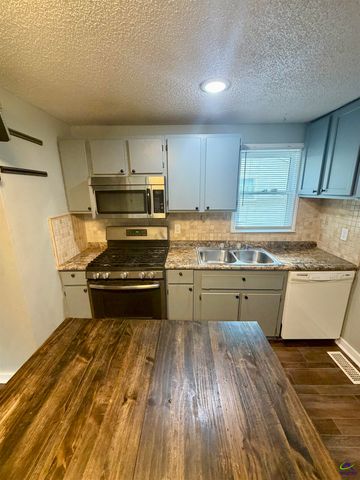 666 Woolfolk Street, Macon, GA 31217