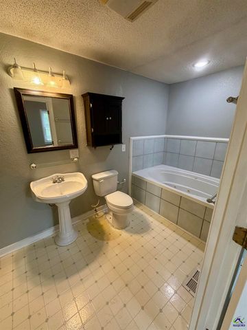 666 Woolfolk Street, Macon, GA 31217