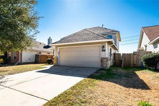 930 Lancaster Lake Drive, Houston, TX 77073