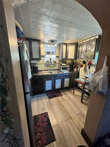 2735 20TH STREET N, St Petersburg, FL 33713