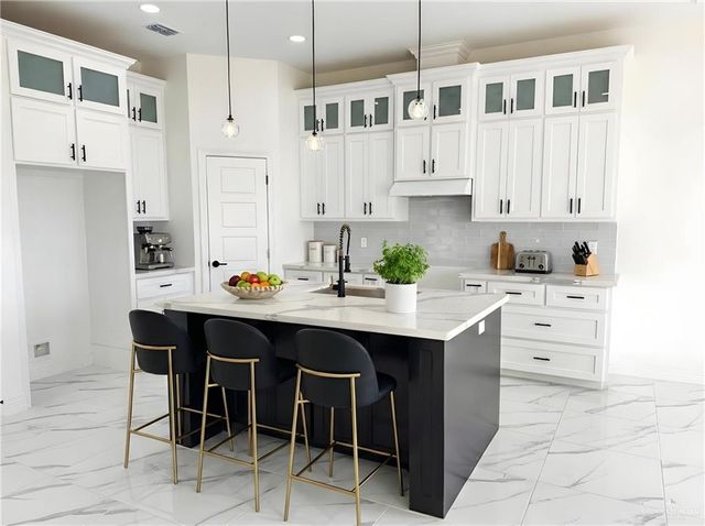 3809 La Paloma Street, San Juan, TX 78589