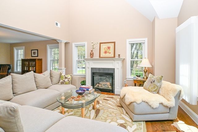 60 Harding St C, Medfield, MA 02052