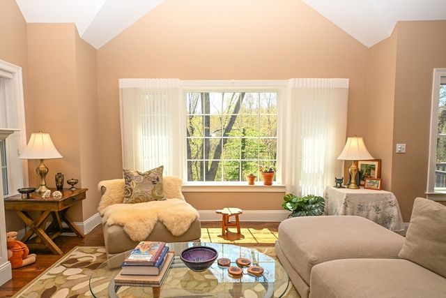 60 Harding St C, Medfield, MA 02052