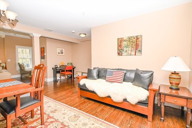 60 Harding St C, Medfield, MA 02052