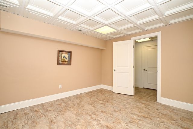 60 Harding St C, Medfield, MA 02052
