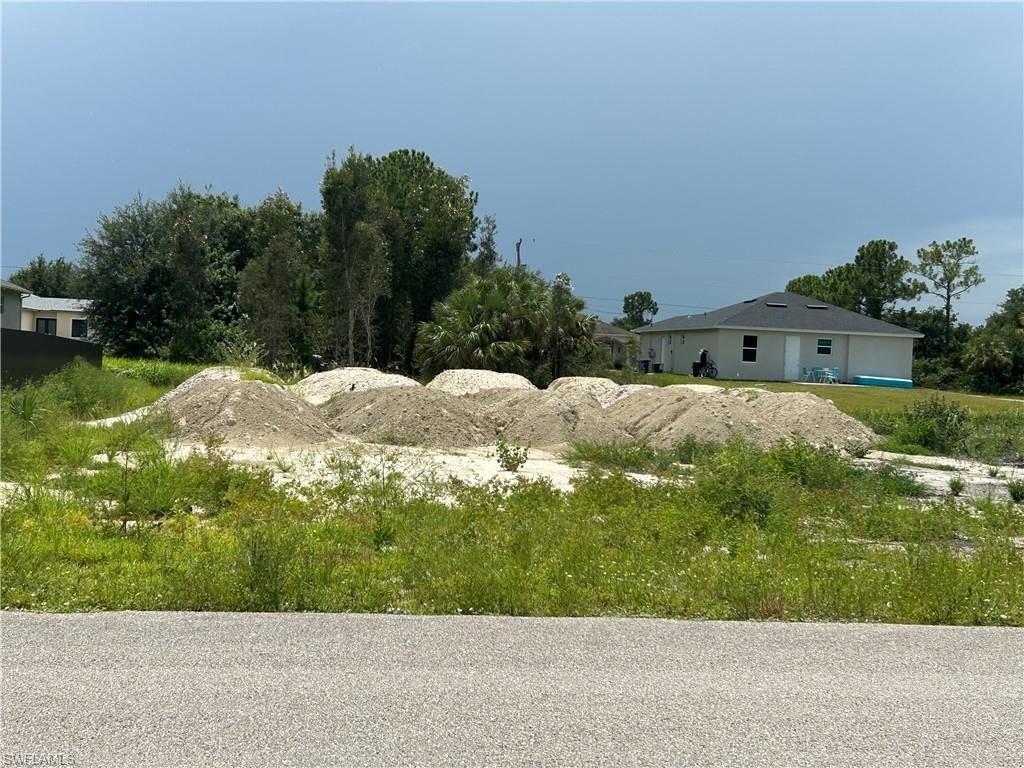 2617 26th ST W, LEHIGH ACRES, FL 33971 — exterior