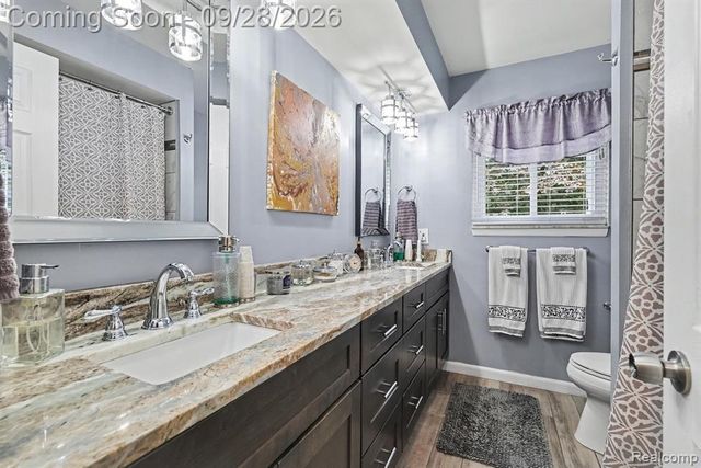 32200 Whitley Circle, Warren, MI 48088