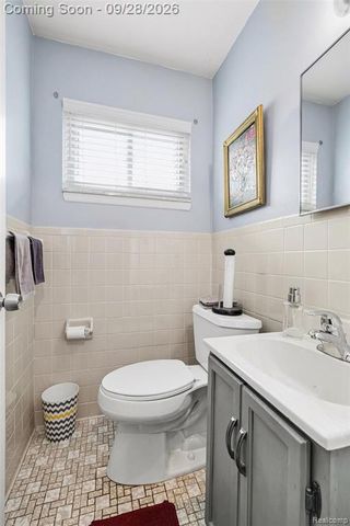32200 Whitley Circle, Warren, MI 48088