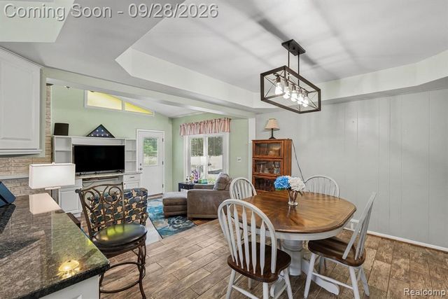 32200 Whitley Circle, Warren, MI 48088