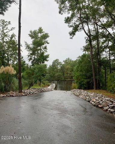 624 Creekway Circle SE, Bolivia, NC 28422