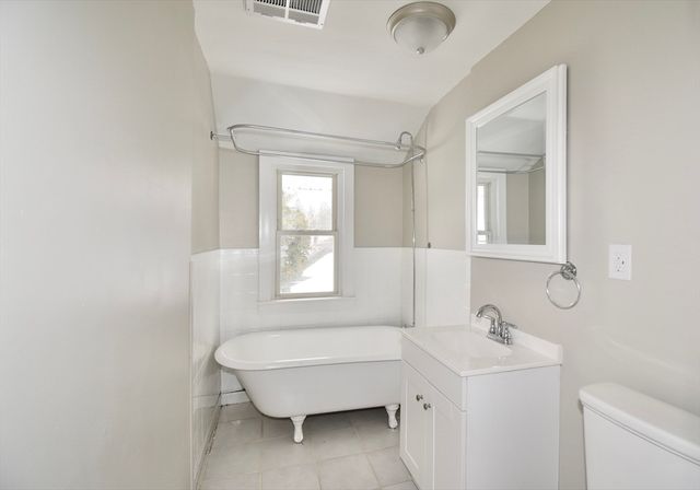 34 Castle Street,, Springfield, MA 01118