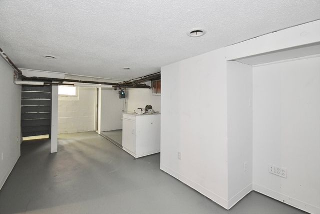 34 Castle Street,, Springfield, MA 01118