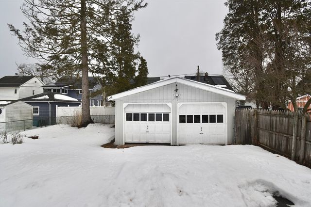 34 Castle Street,, Springfield, MA 01118