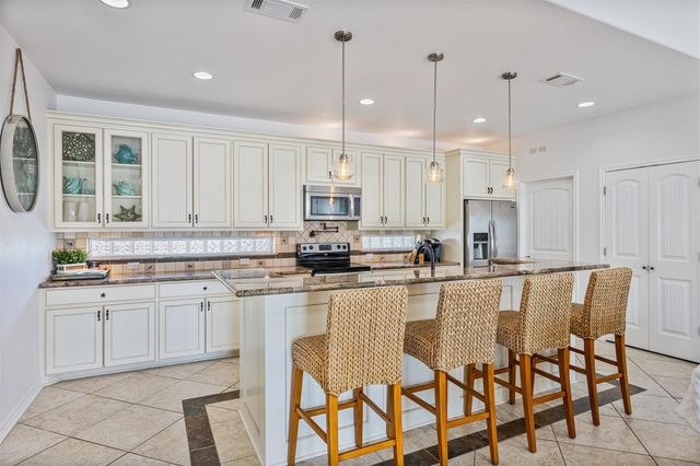 2639 Whitecap, Crystal Beach, TX 77650