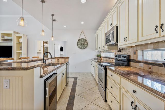 2639 Whitecap, Crystal Beach, TX 77650