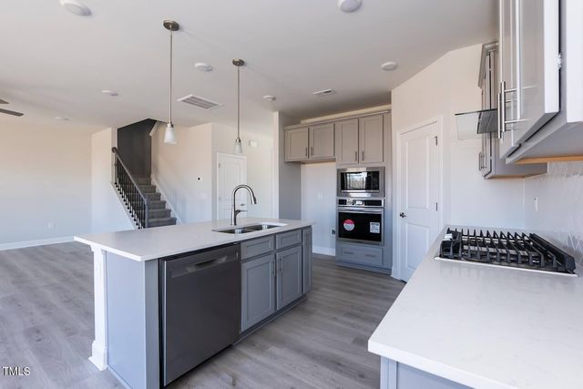 561 Ravensworth Drive 147, Garner, NC 27529