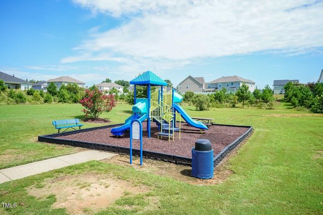 561 Ravensworth Drive 147, Garner, NC 27529