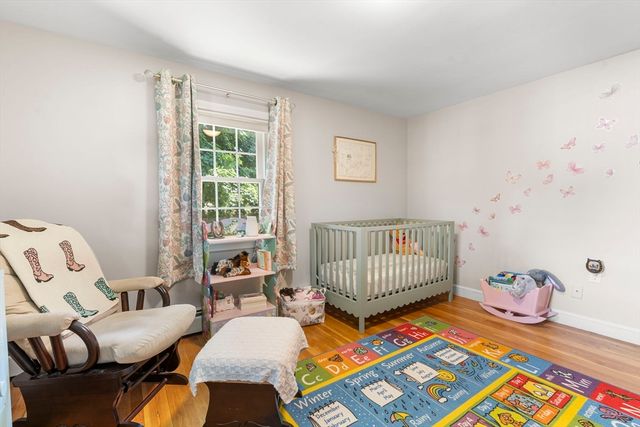 35 Oakmeadow Ln, Methuen, MA 01844