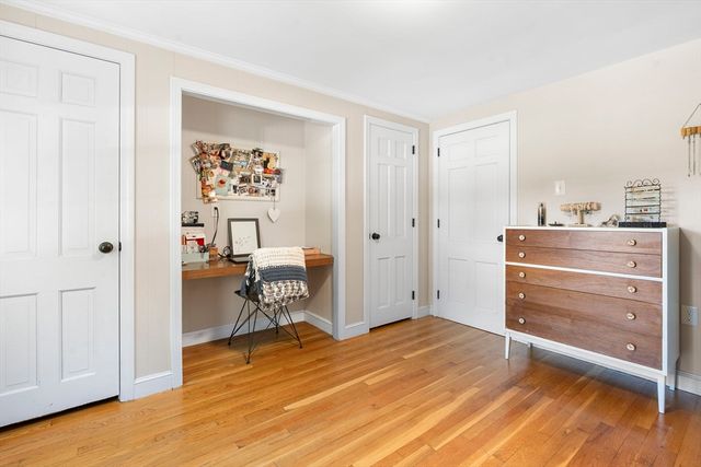 35 Oakmeadow Ln, Methuen, MA 01844