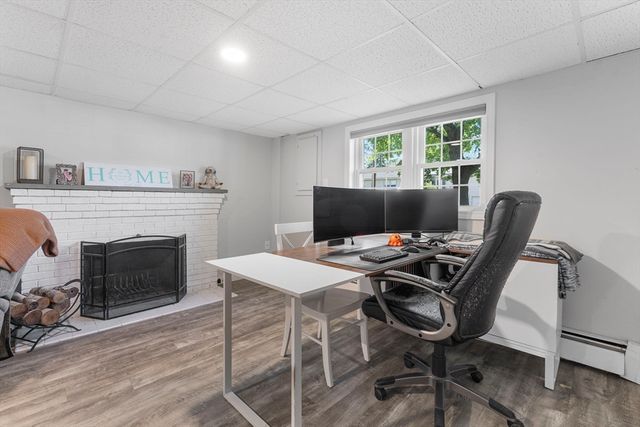35 Oakmeadow Ln, Methuen, MA 01844