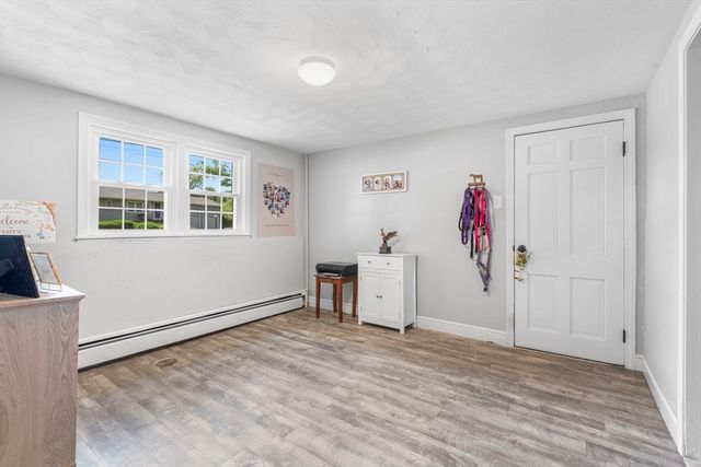 35 Oakmeadow Ln, Methuen, MA 01844