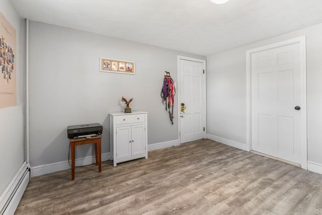 35 Oakmeadow Ln, Methuen, MA 01844