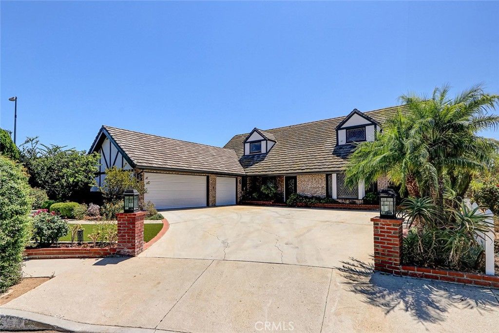 17002 Dearborn, Northridge, CA 91325 — exterior
