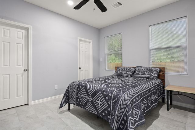 5921 Jackson Lane, Texas City, TX 77591