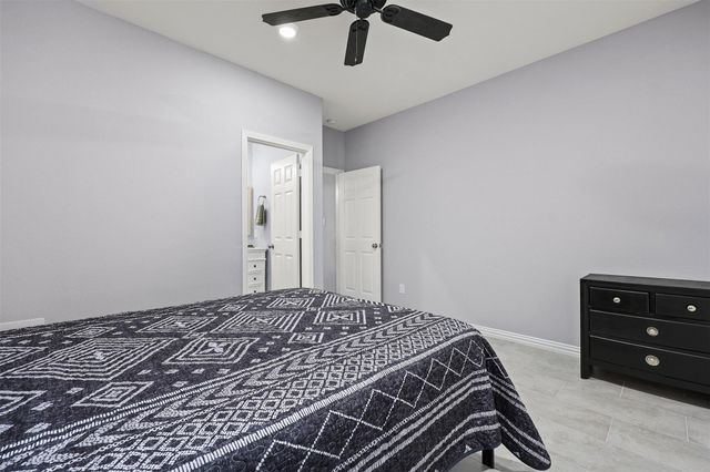 5921 Jackson Lane, Texas City, TX 77591